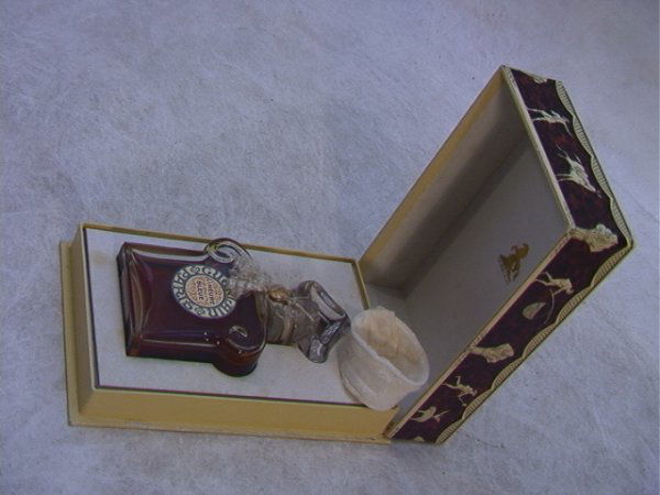 GUERLAIN L'Heure Bleue Perfume Bottle Orig Box.: GUERLAIN L'Heure Bleue Perfume Bottle Orig Box. Has original mint label and tax stamp. in fitted box. Dimensions: H: 4 inches: W: 2.25 inches Condition: Excellent condition. Minor tears to paper on bo