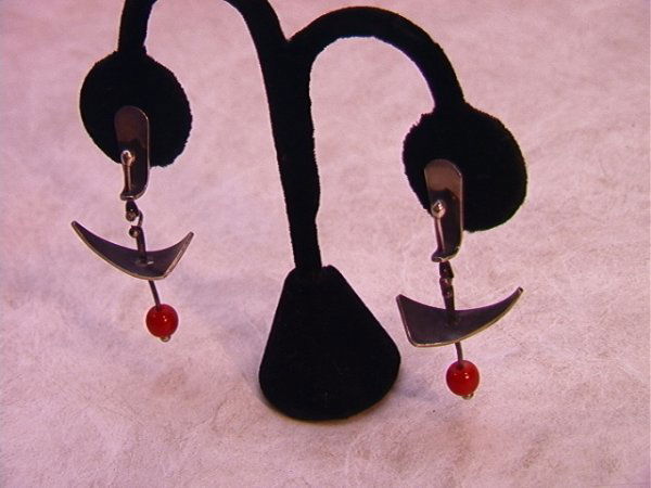 Pair ED WIENER Sterling Coral Earrings Ear Pendan: Pair ED WIENER Sterling Coral Earrings Ear Pendants. Modernist Studio Jewelry. Elegant movement to these earrings. Very wearable. Signed. Dimensions: H: 2 inches: W: 1 inches Condition: Excellent cond