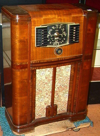 2038 Zenith 8s681 Console Floor Model Radio With Extr
