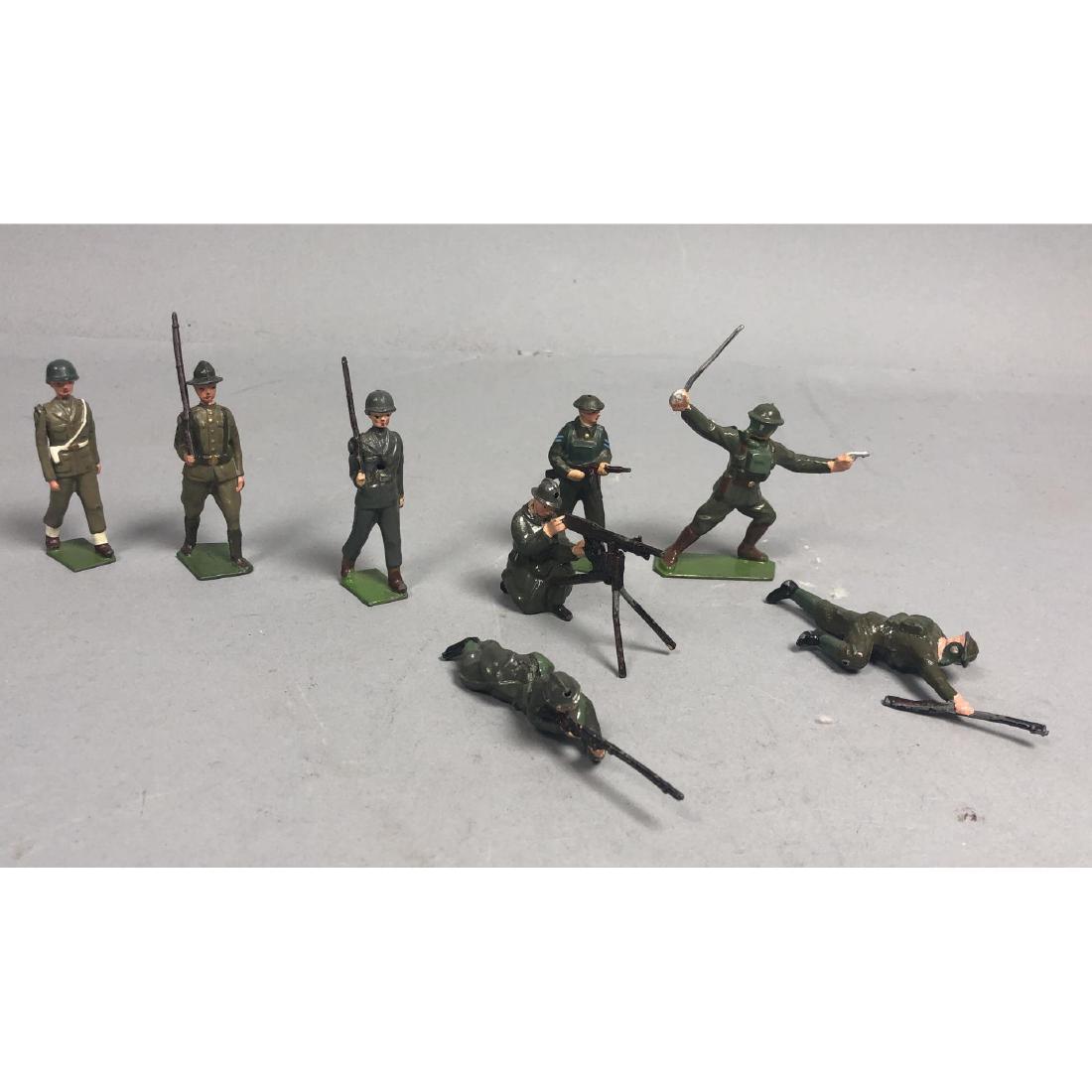 75 pc BRITAINS English Lead Soldiers in Green Fat (1 of 10)