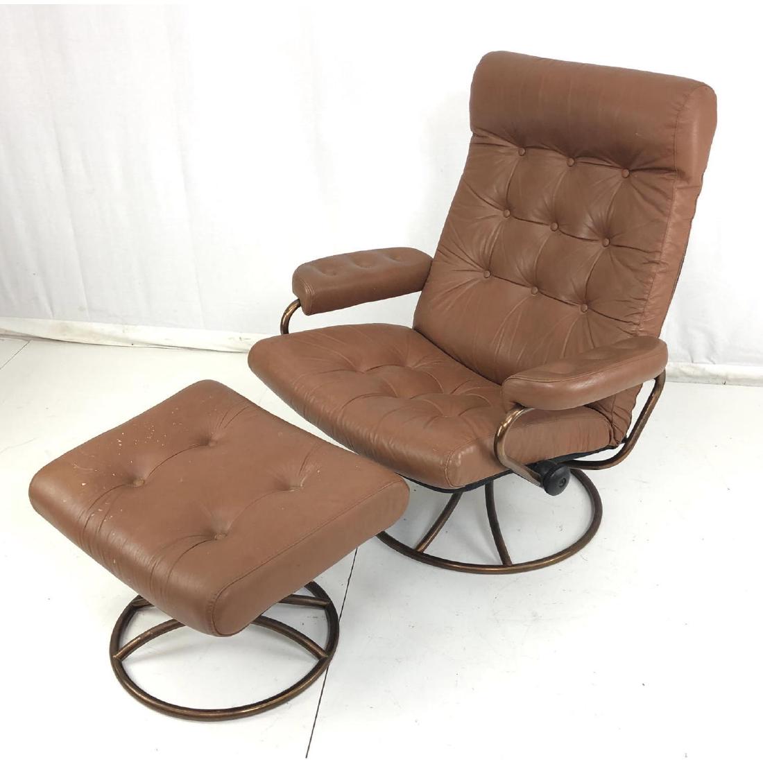 2pc Modernist Reclining Lounge Chair & Ottoman. C: 2pc Modernist Reclining Lounge Chair & Ottoman. Copper finish round tube frame. Light brown vinyl.-- Dimensions: H: 38 inches: W: 32.25 inches: D: 28.5 inches ---
