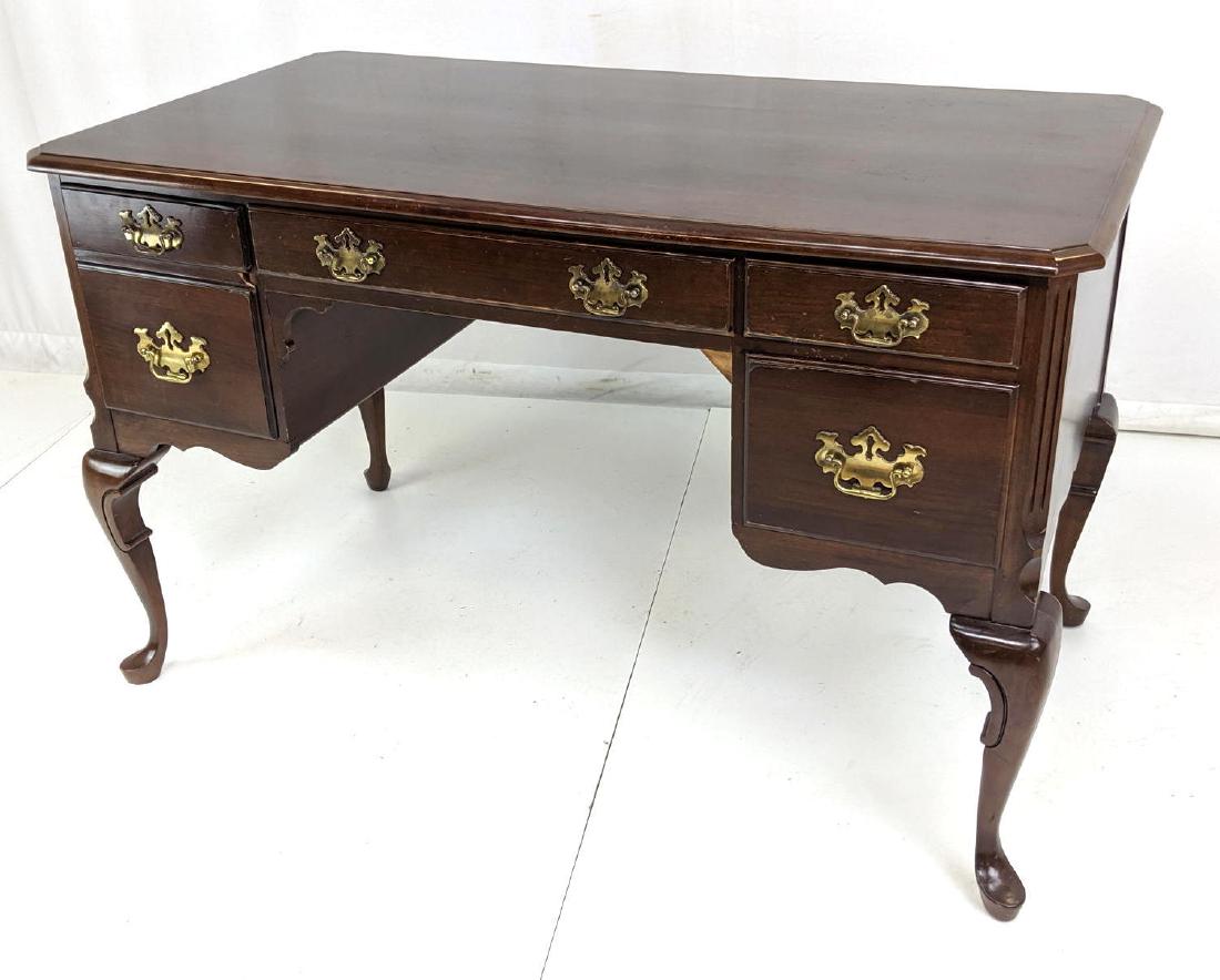 Pennsylvania House Mahogany Desk Brass Pulls Que Jun 18 2019