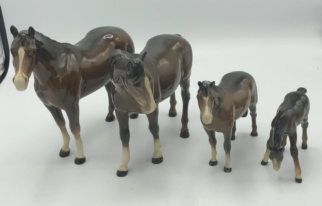 4pc BESWICK England Horse Figures. 4 chestnut col (1 of 10)