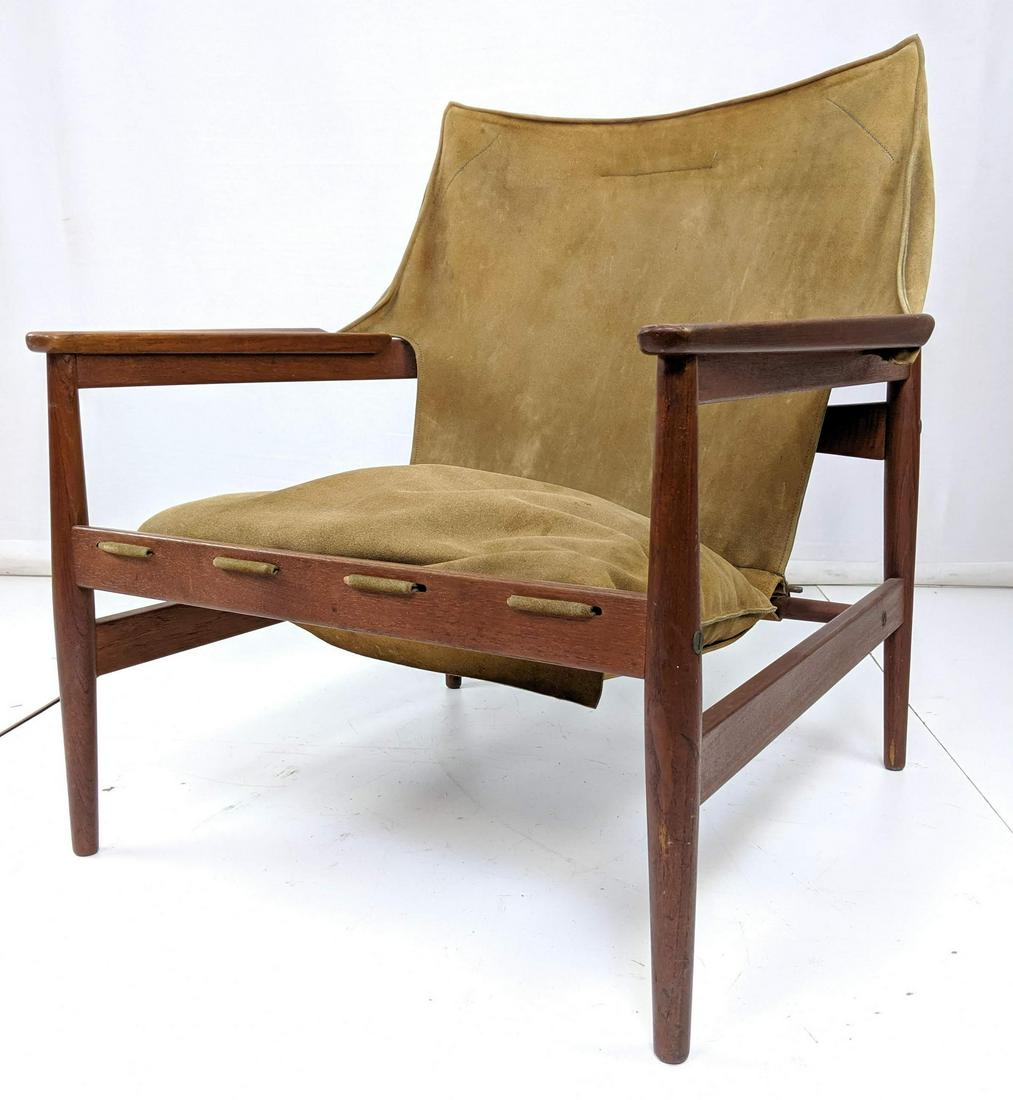 Ole Gjerløv-Knudsen Danish Teak Leather Sling Lounge: Ole Gjerløv-Knudsen Danish Teak Wood Leather Sling Lounge Chair. Exposed frame with paddle arms. Leather upholstery with buckle straps. Finn Juhl Style.-- Dimensions: H: 32 inches: W: 30 inches: D: 3