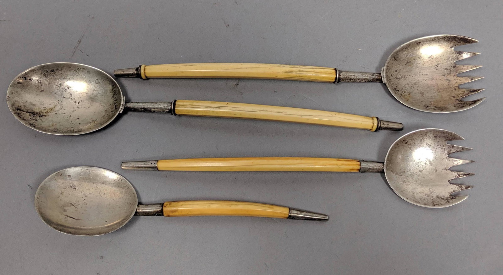 4 Pc French Sterling. Carved Handle Serving Table (1 of 10)