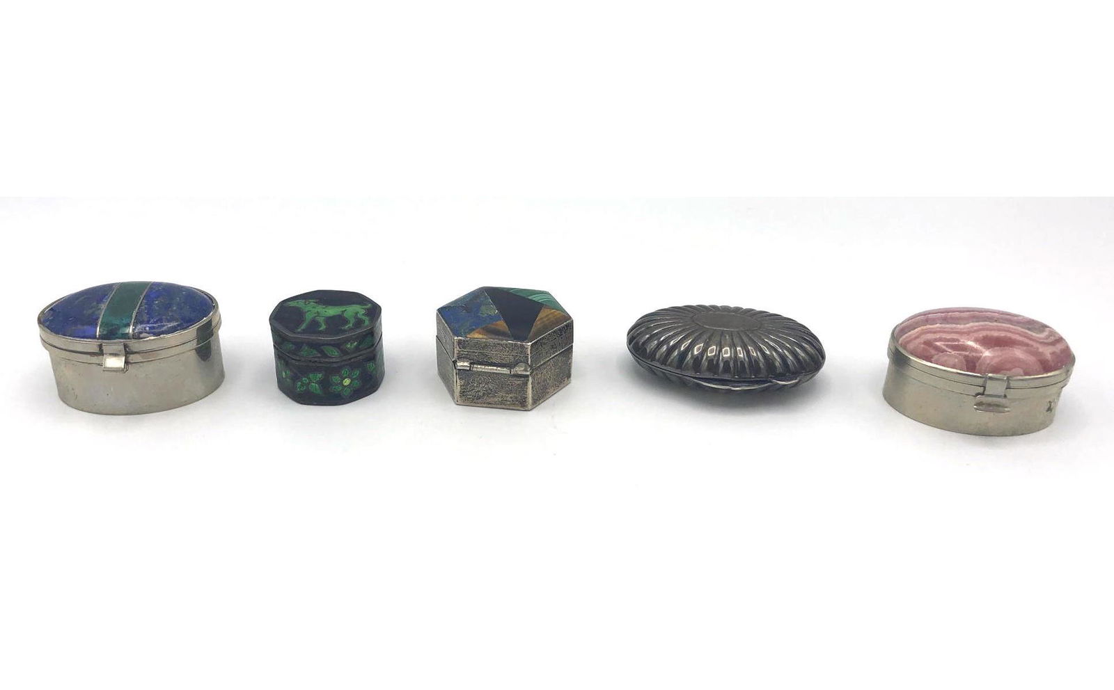 Lot 5 Silver or Sterling Pill Boxes. Some with St (1 of 18)