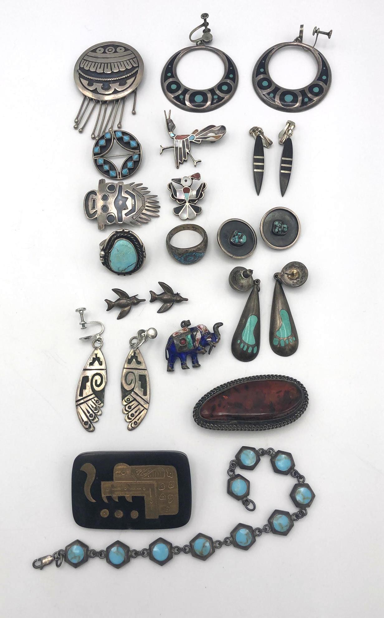 23 Pc Silver and Sterling Modernist Jewelry Lot. (1 of 20)