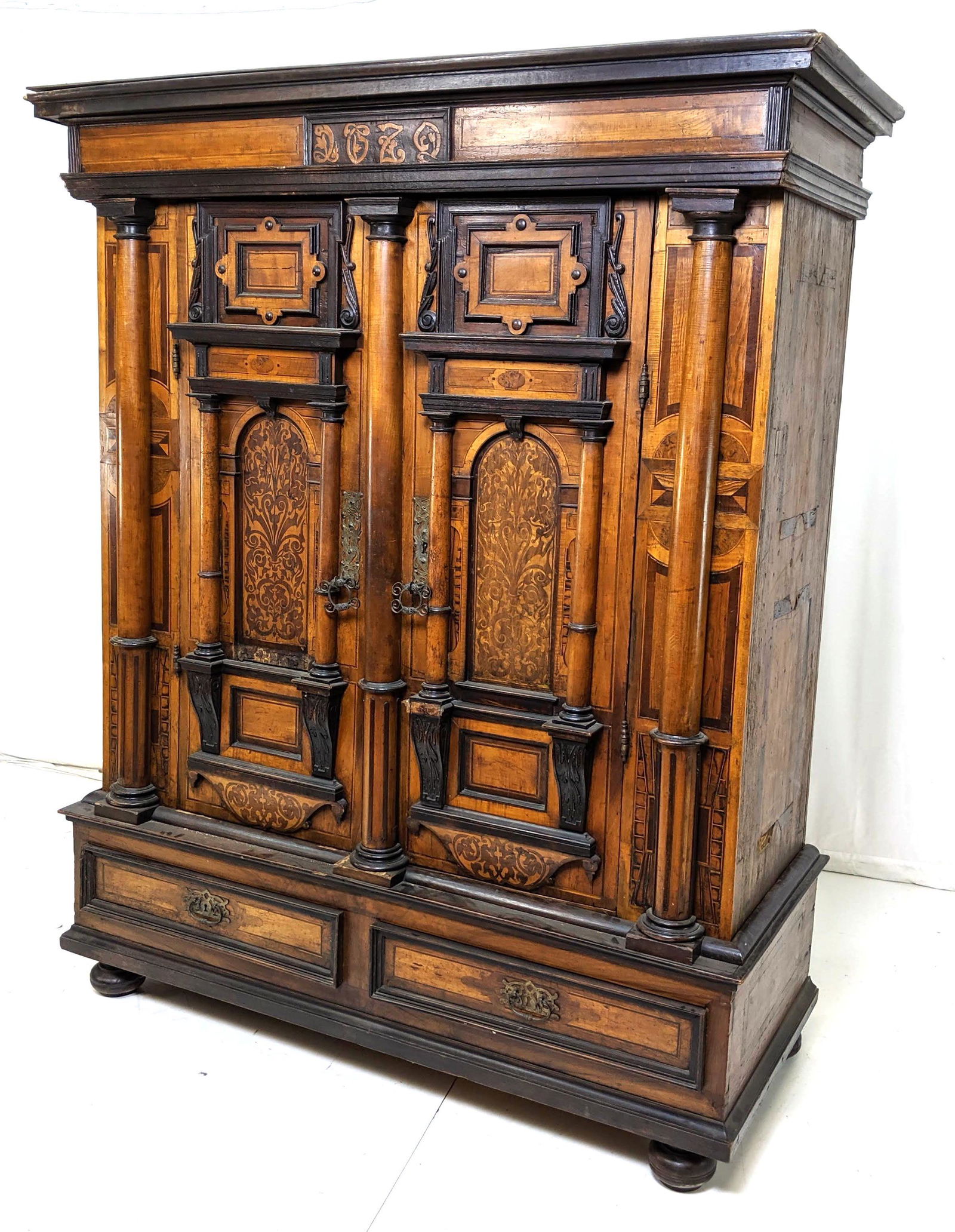 Lg Antique Gothic 2 Door Wardrobe. Continental Ca (1 of 20)