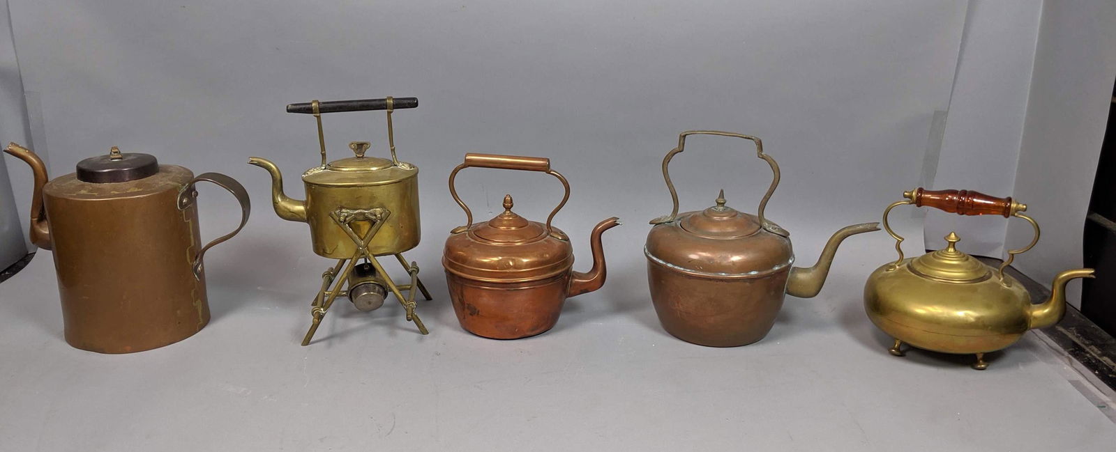 5pc Brass & Copper Tea Pot Lot. 2 brass, 3 copper (1 of 18)