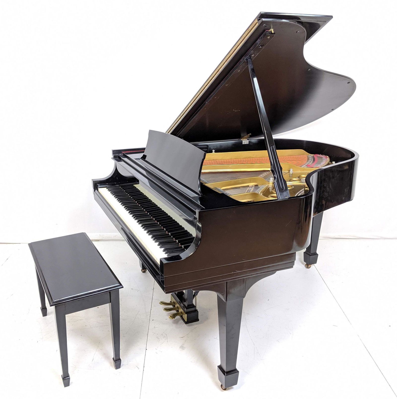 STEINWAY Baby Grand Piano No 396712 Black Laquer (1 of 20)
