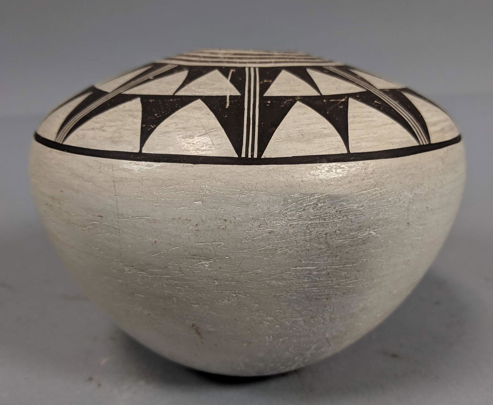 SARAH GARCIA Native American ACAMA Pottery Vase. (1 of 8)