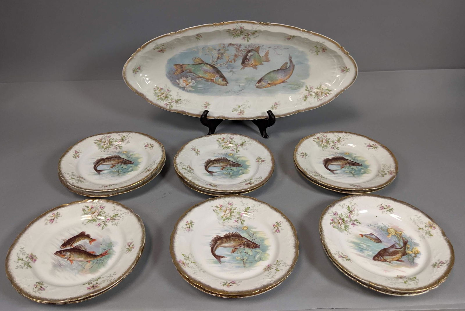 13pc VICTORIA CARLSBAD Austrian Fish Set. Lg oval (1 of 14)