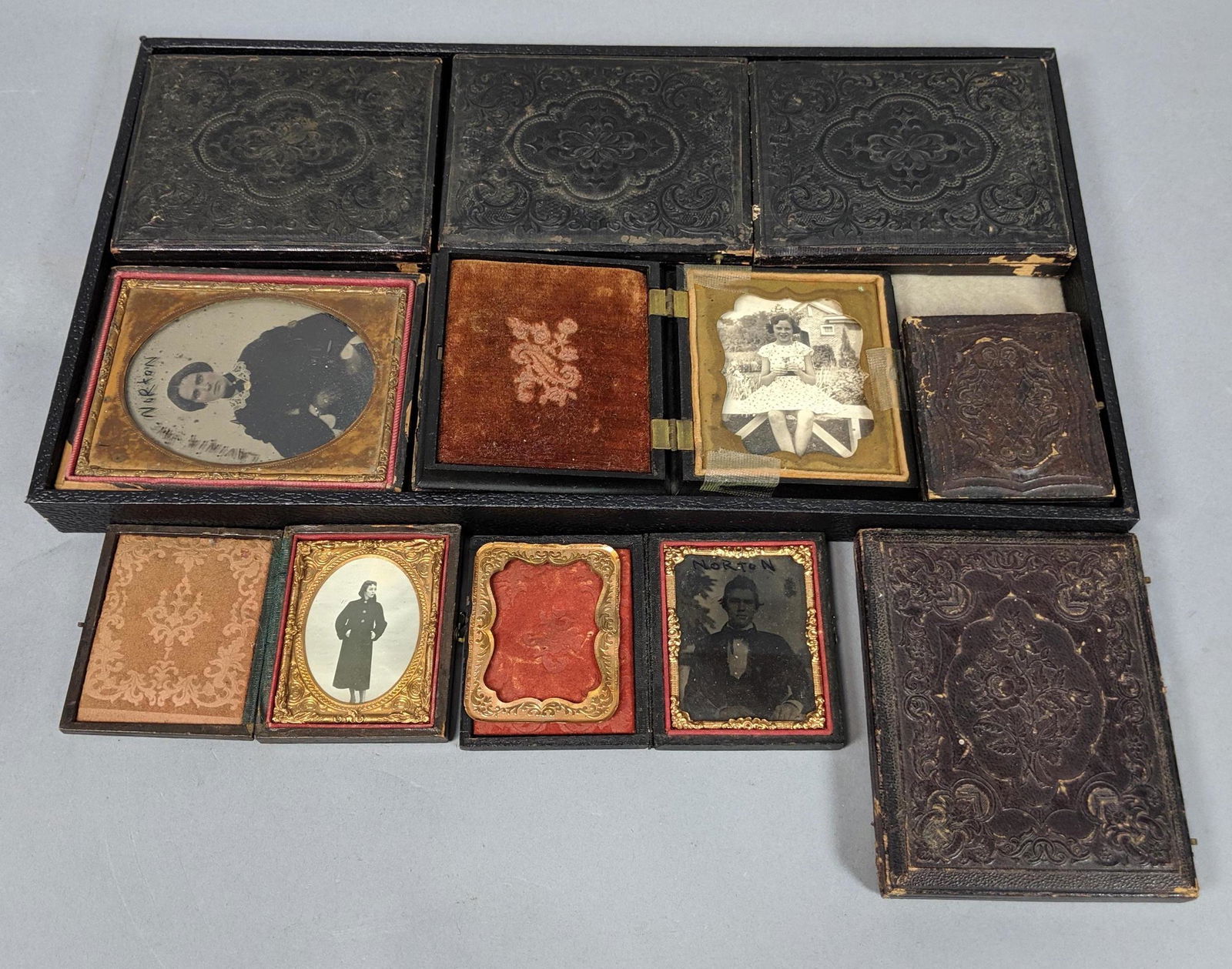 Lot of Tin Daguerreotype Vintage Tin Types. Some (1 of 11)