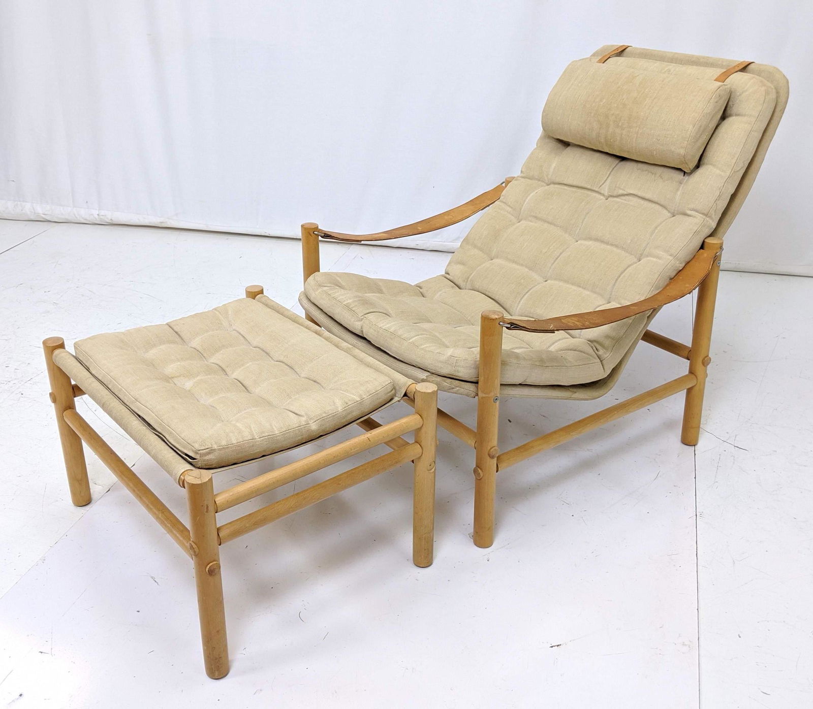 DUX Canvas Lounge Chair Ottoman. Modernist wood dowel f (1 of 17)