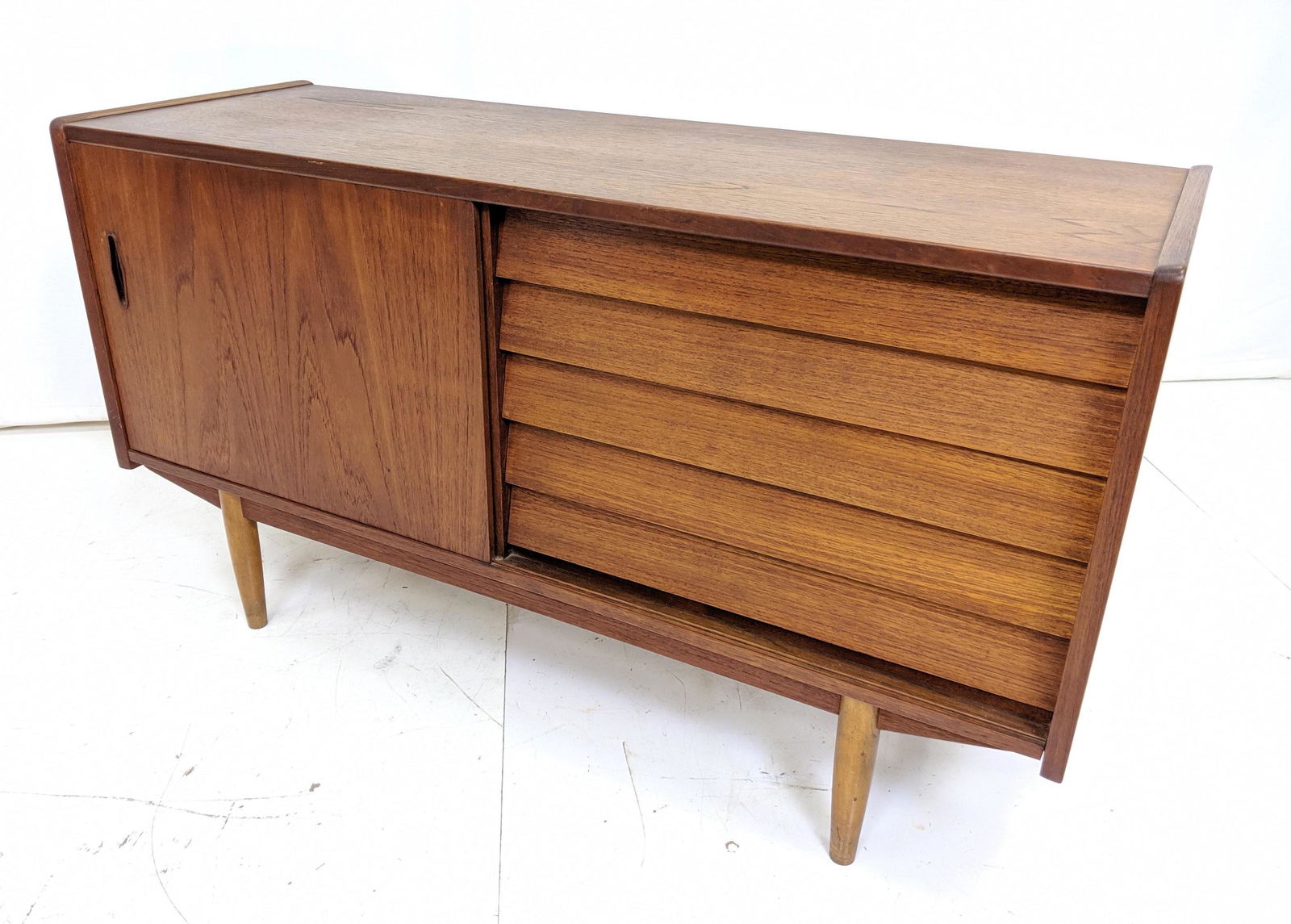 Nils Jonsson for Hugo Troeds Danish Teak Credenza (1 of 8)