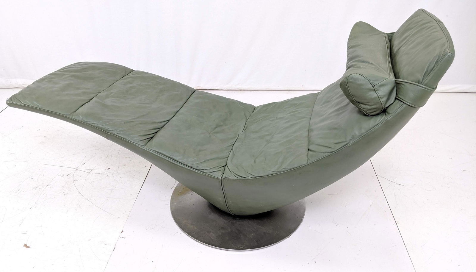 Natuzzi 2024 chaise lounge