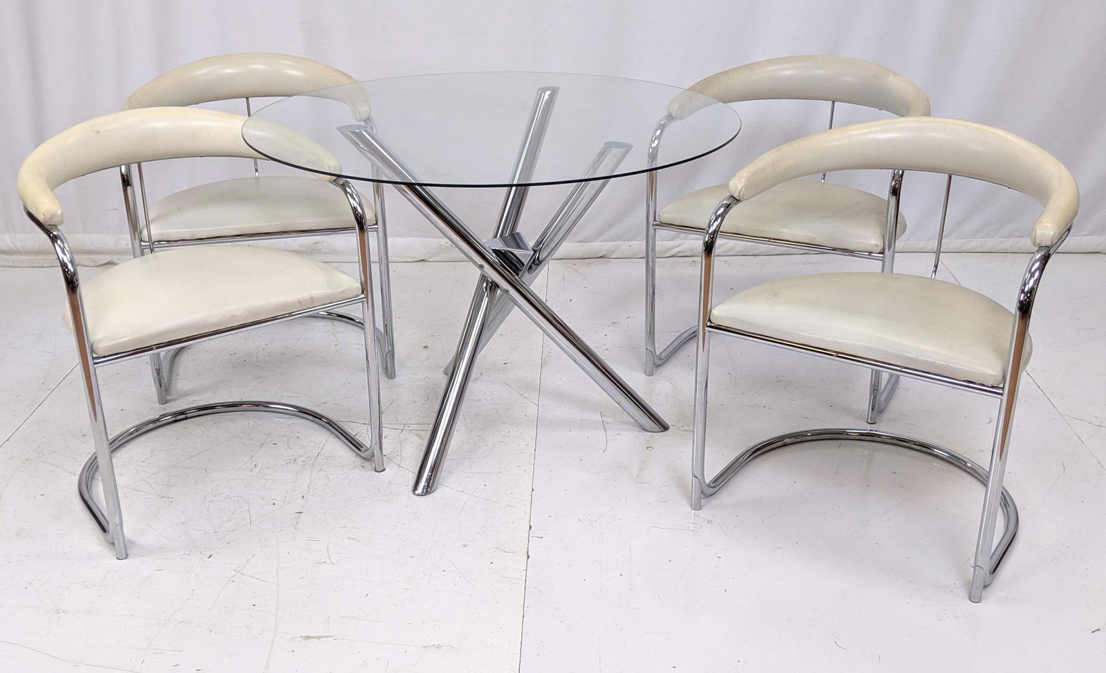 5pc Chrome Glass Thonet style Dinette Set. Round glass (1 of 15)