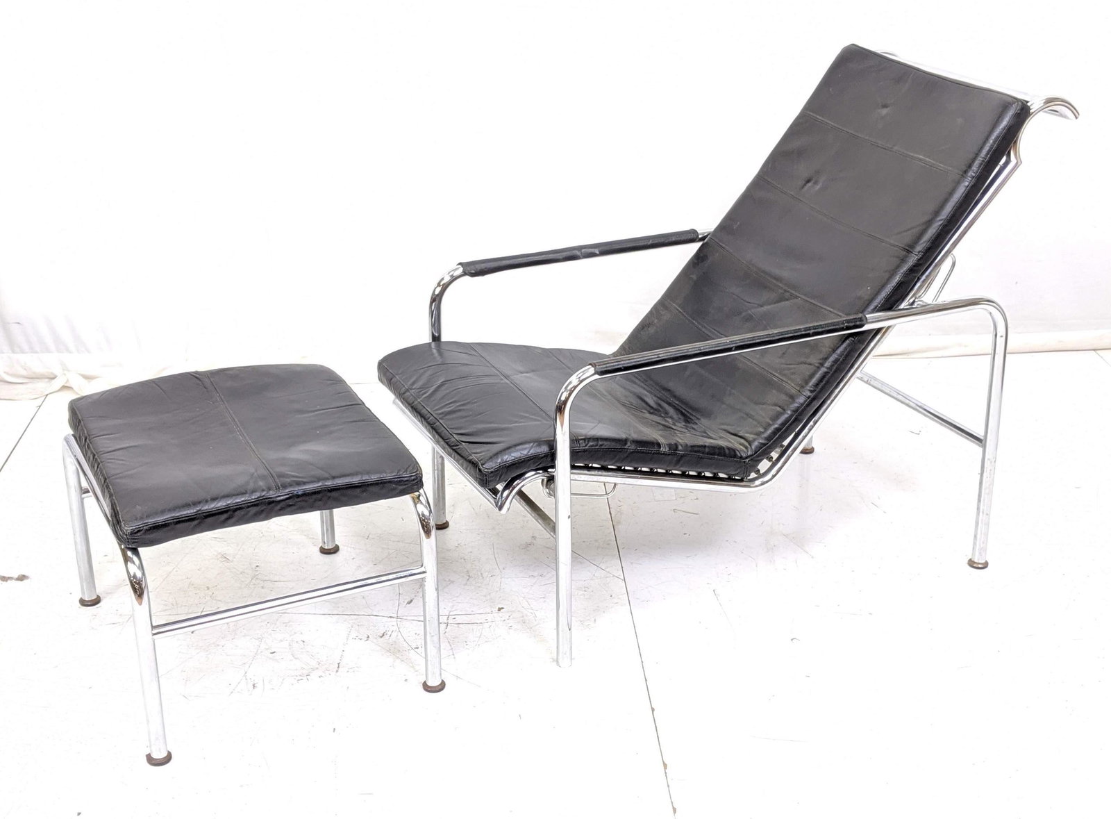 2pc Modernist Black Leather Chrome Chair & Ottoman. Rec (1 of 11)
