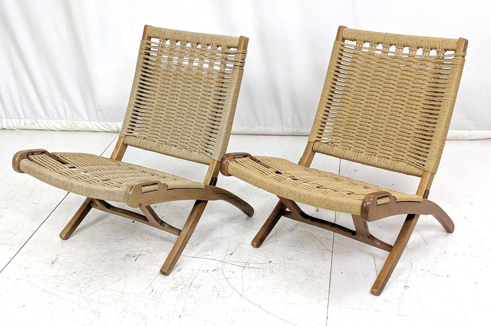 Pr Hans Wegner style Folding Lounge Chairs. Wood frames (1 of 11)