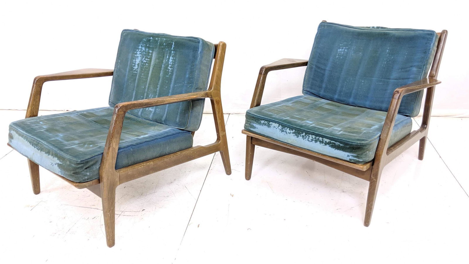 Pr American Modern Lounge Arm Chairs. Faded blue uphols (1 of 16)