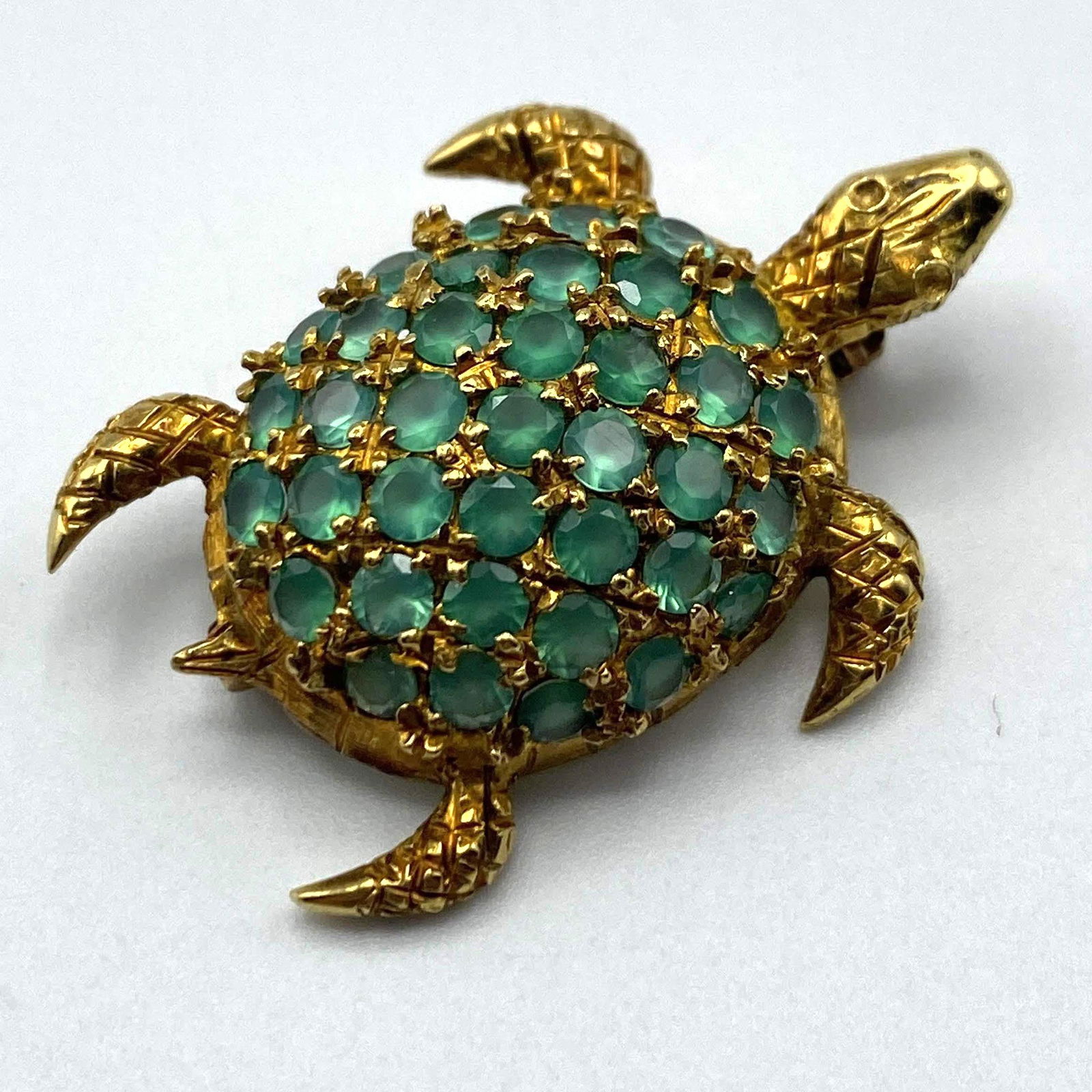 18K Gold Gemstone encrusted Figural Turtle Brooch. Gree (1 of 6)