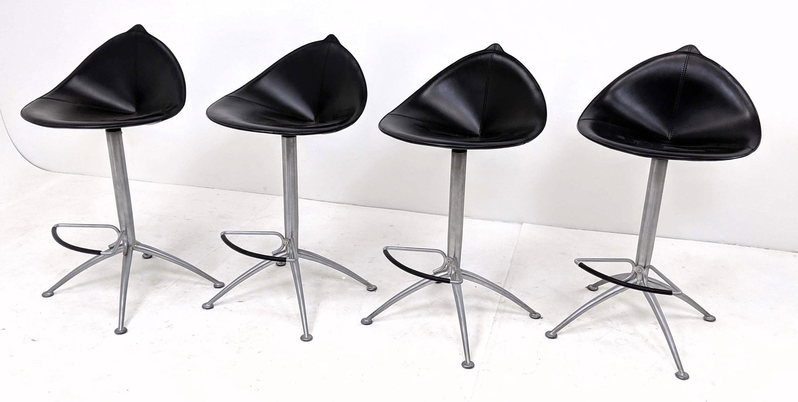 Set 4 FASEM Italian Modernist Bar Stools. Black leather (1 of 12)