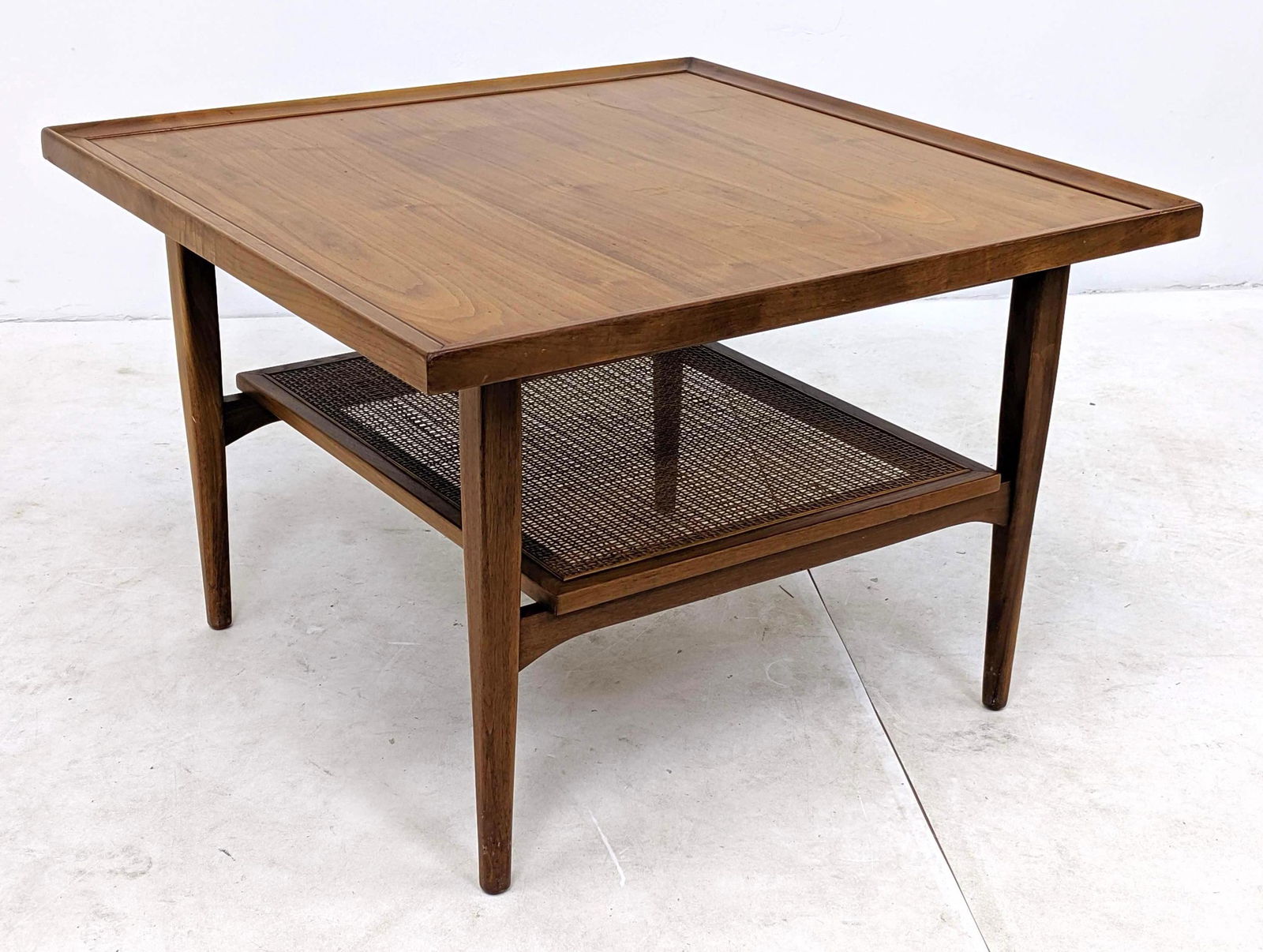 DREXEL "Declaration" American Modern Square Side Table. (1 of 10)