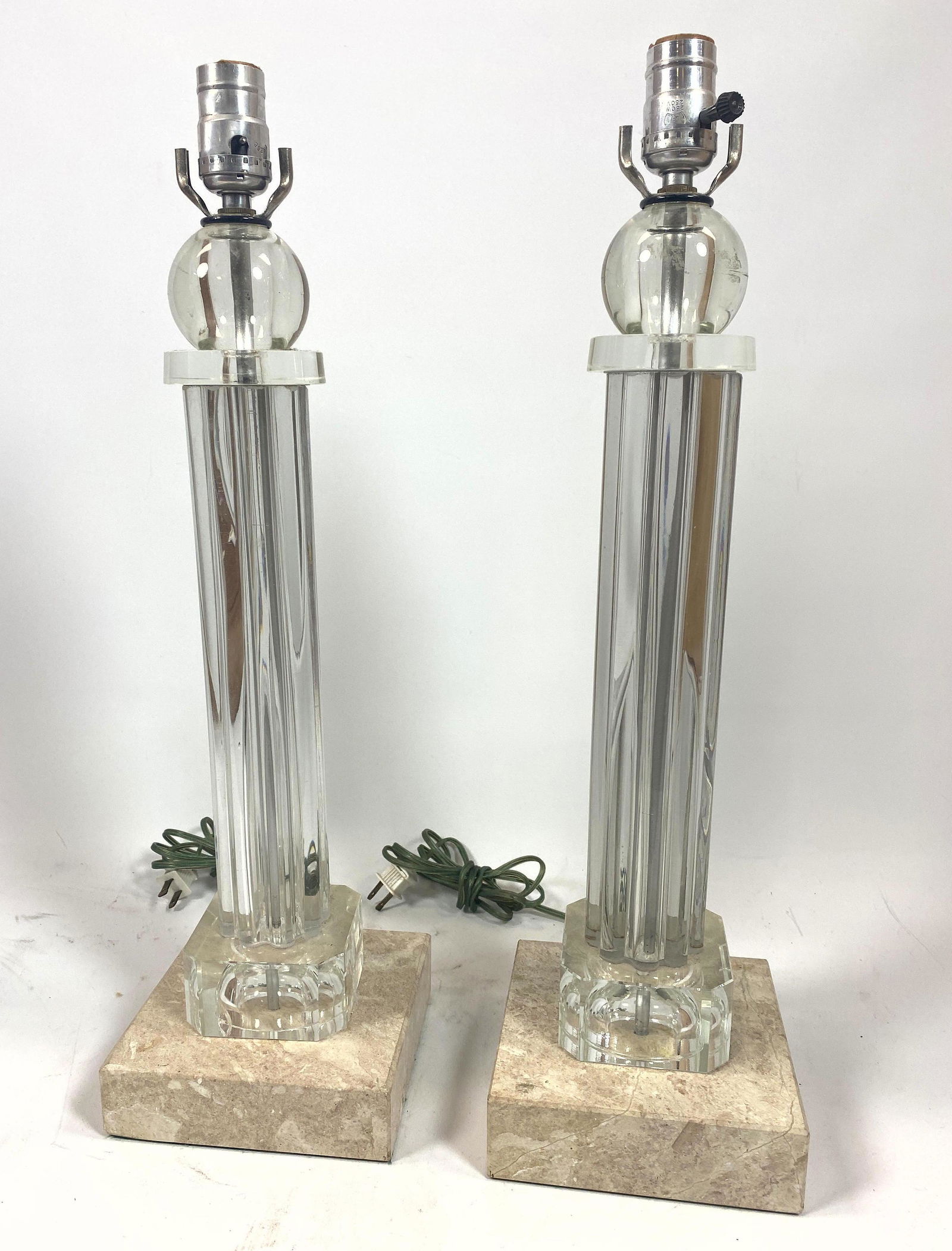 Pr Gilbert Rohde Style Glass Column Table Lamps. Modern (1 of 9)