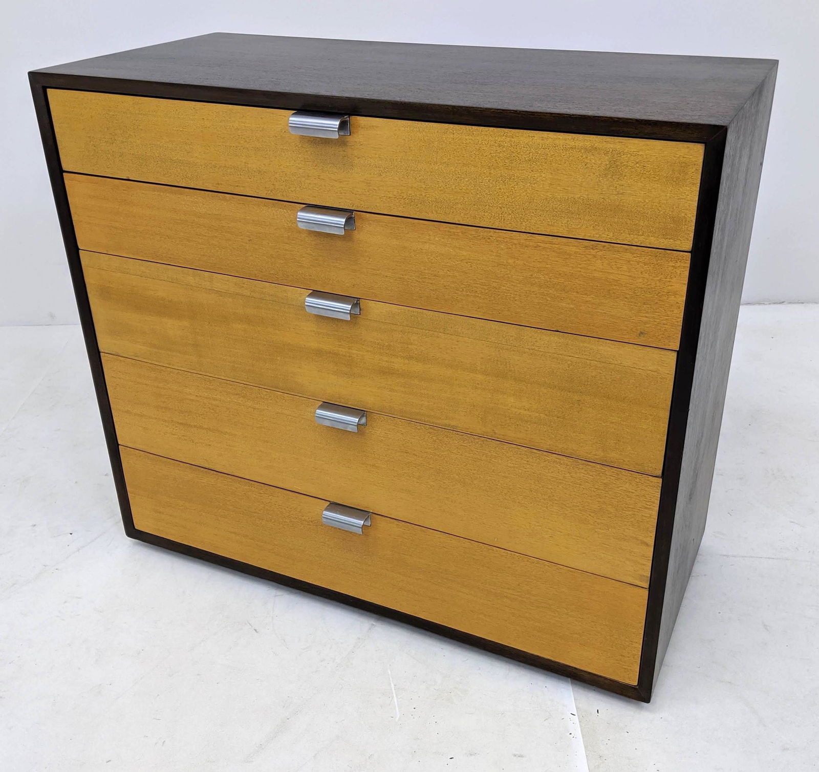 GEORGE NELSON for HERMAN MILLER Dresser Chest Drawers. (1 of 9)