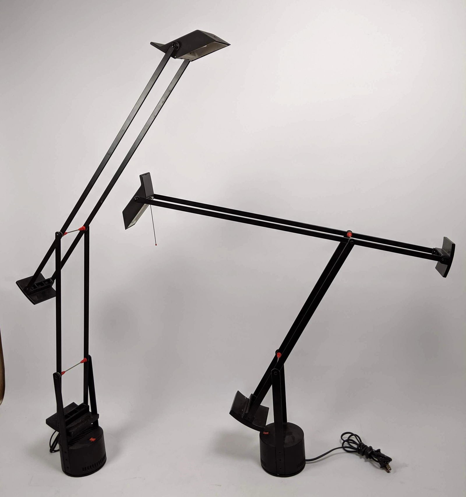 Pr RICHARD SAPPER "Tizio" Desk Task Lamps. Black modern (1 of 10)