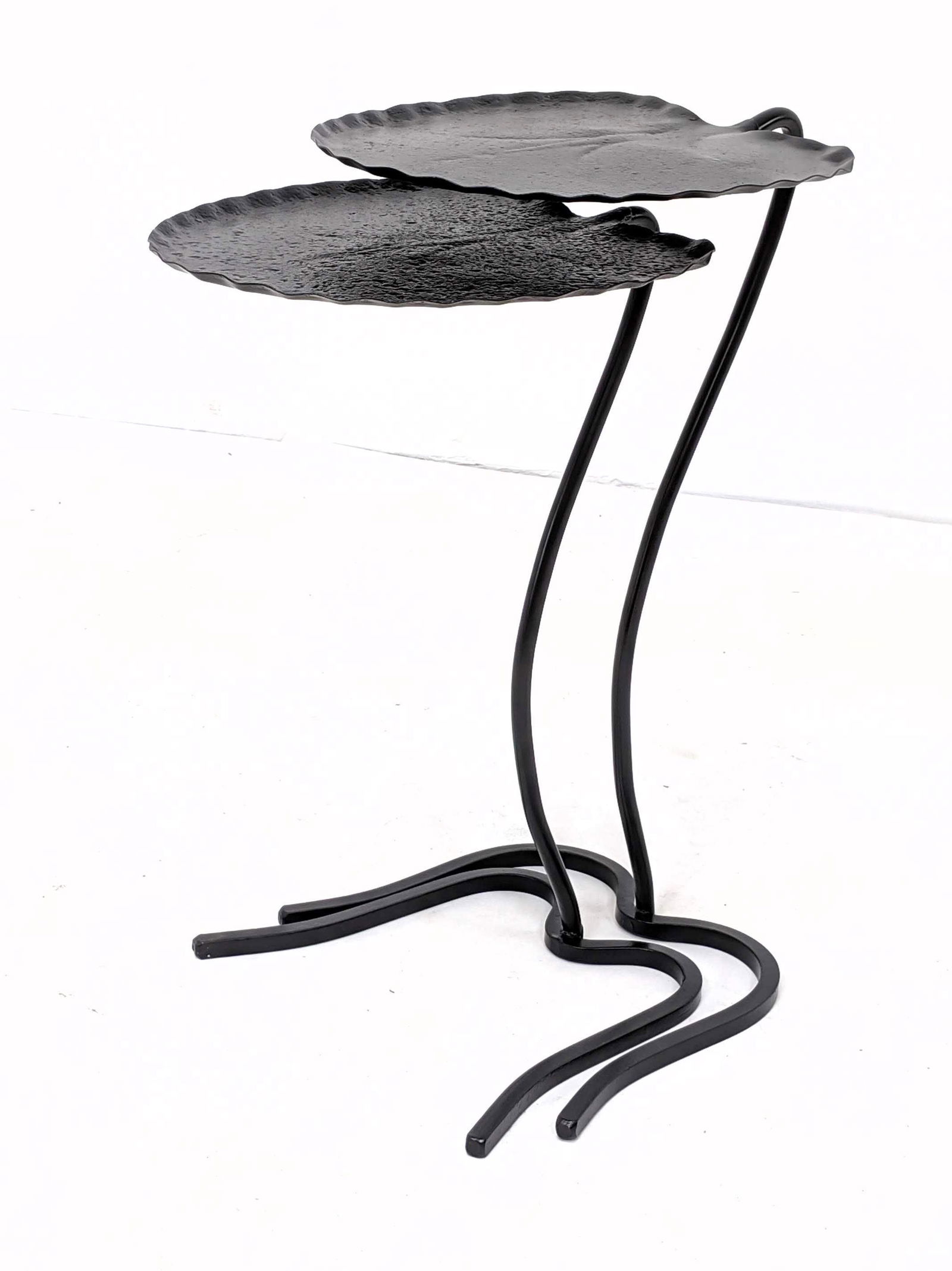 Pr SALTERINI Nesting Lily Pad Tables. (1 of 9)