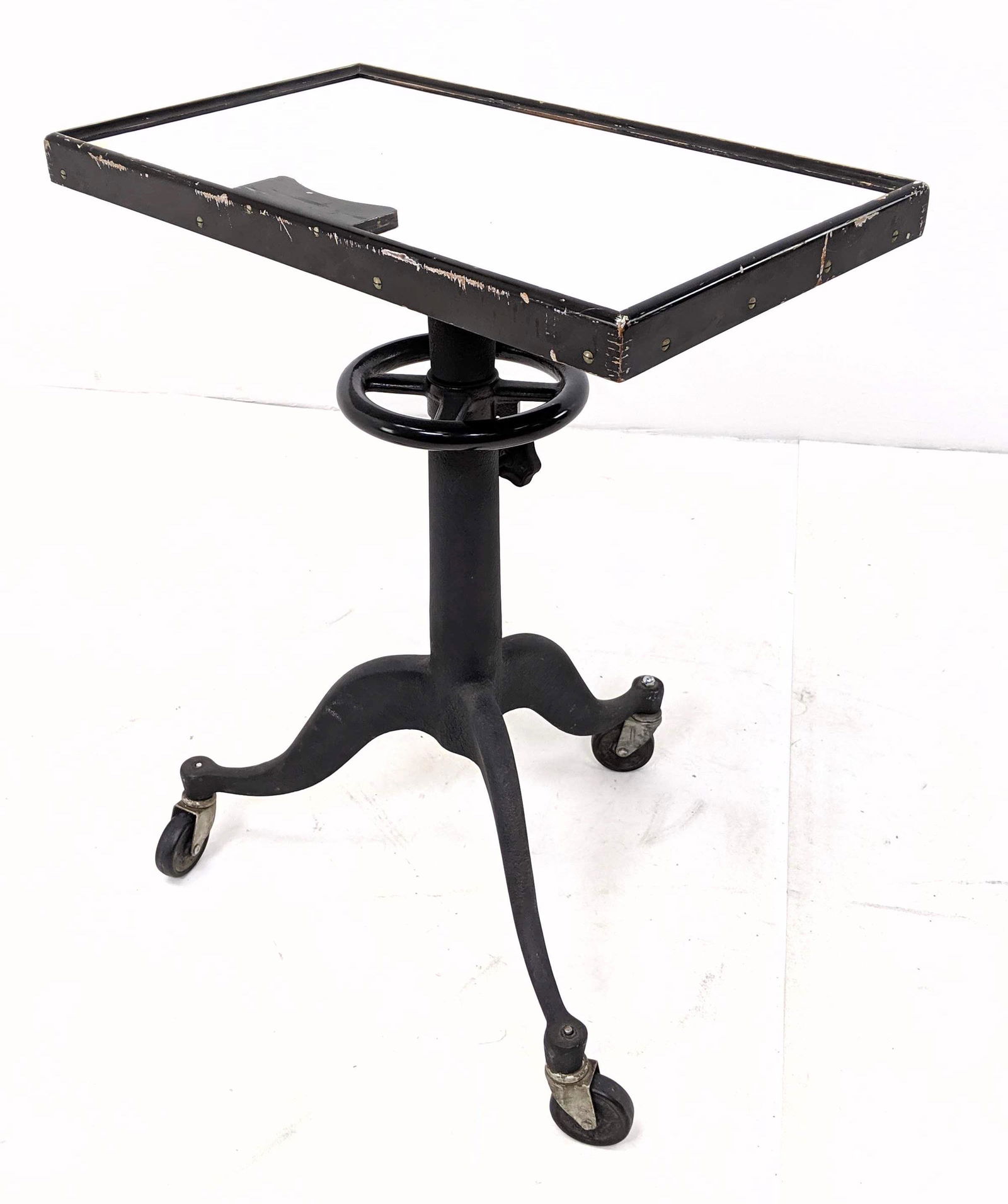 BAUSCH & LOMB Optical Co. Industrial Rolling Cart Table (1 of 8)