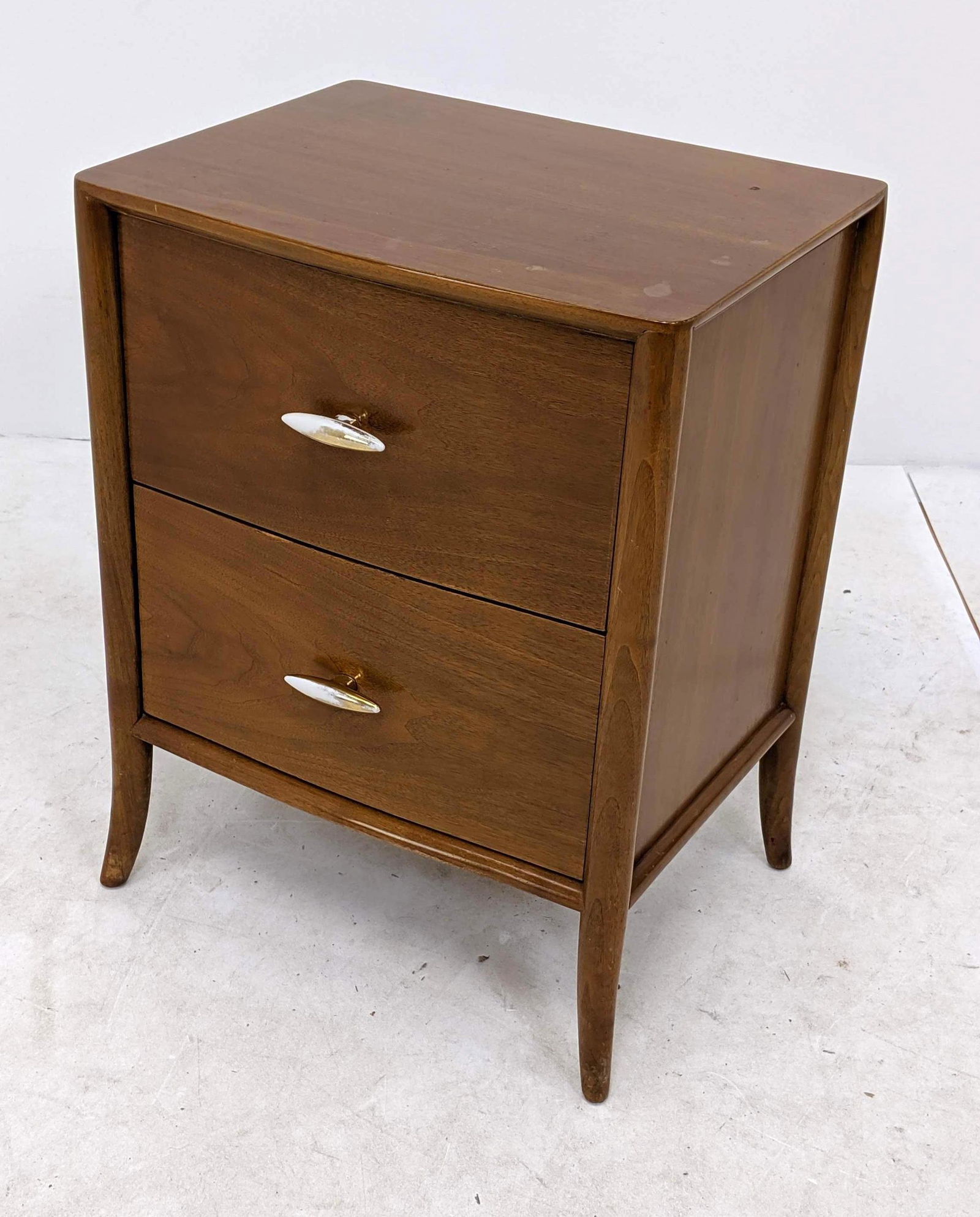 T.H. ROBSJOHN GIBBINGS for WIDDICOMB Nightstand. End ta (1 of 12)