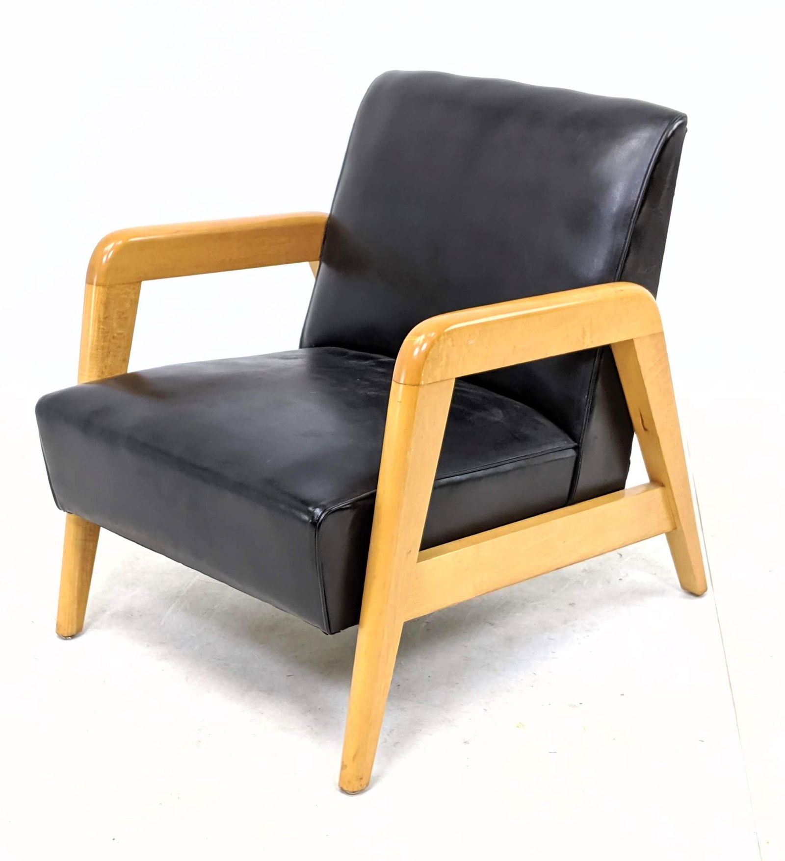 RUSSELL WRIGHT for THONET Maple and Black Vinyl Lounge (1 of 7)