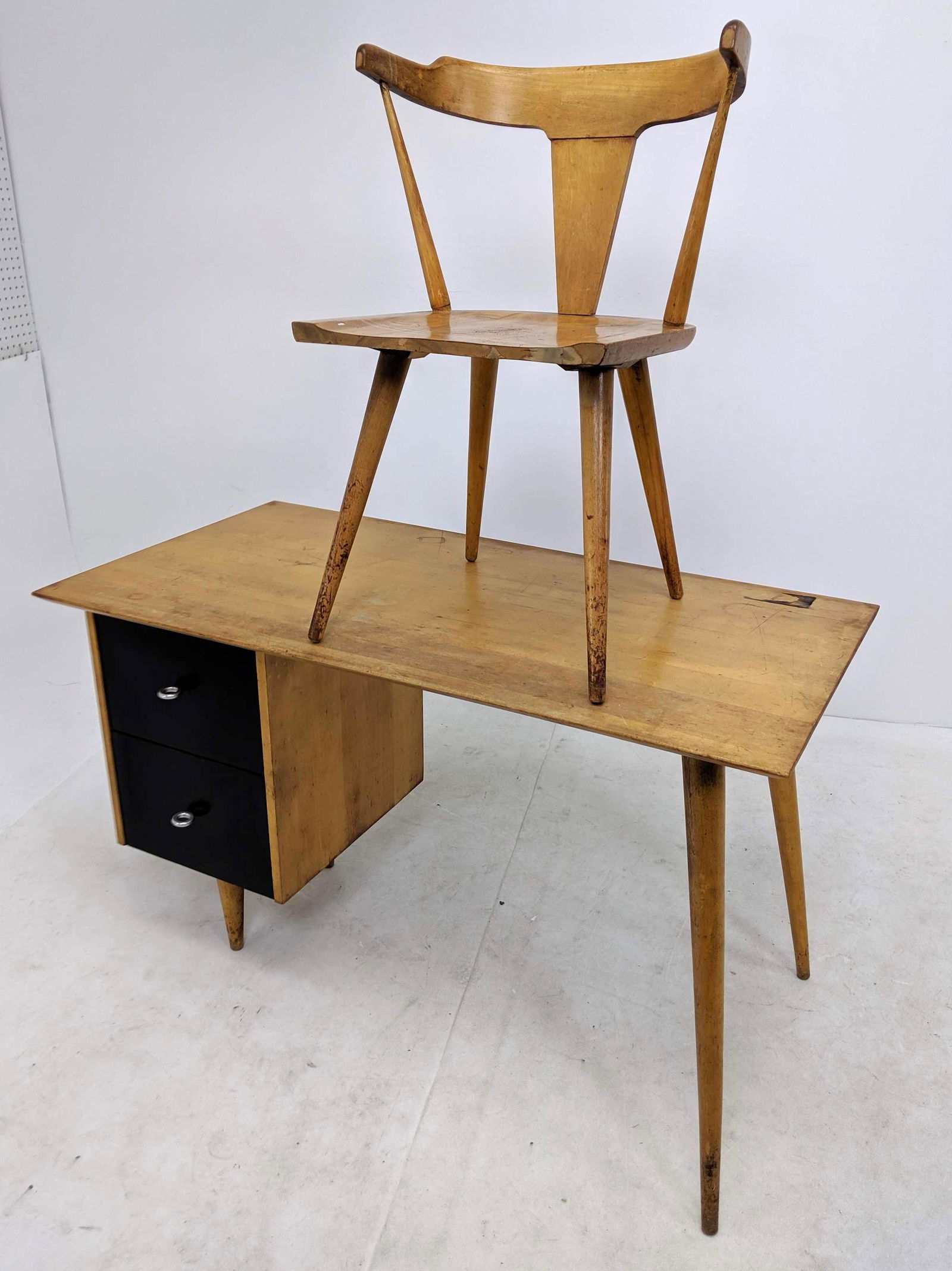 2Pc PAUL McCOBB Planner Group Maple Desk and Side Chair (1 of 18)