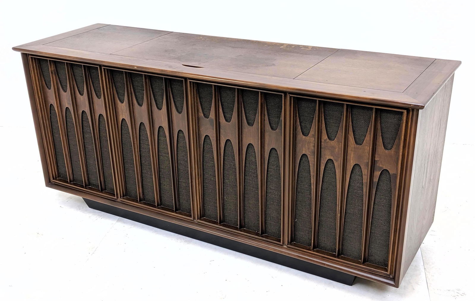 Broyhill Brasilia Stereo Cabinet.  RCA VICTOR.  America (1 of 15)