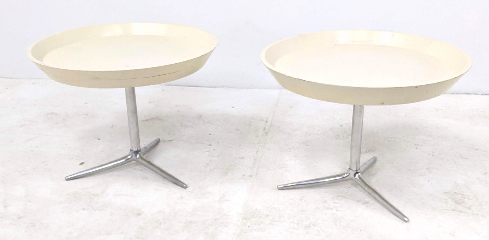 Pr Modernist Aluminum & Painted Wood Tray Side End Tabl (1 of 10)