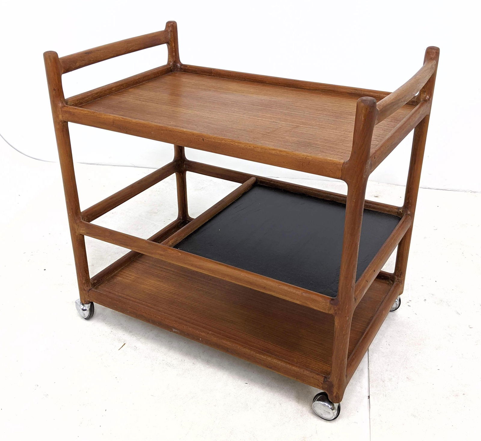 Danish Modern Teak Rolling Bar Trolley Cart. Black pain (1 of 12)