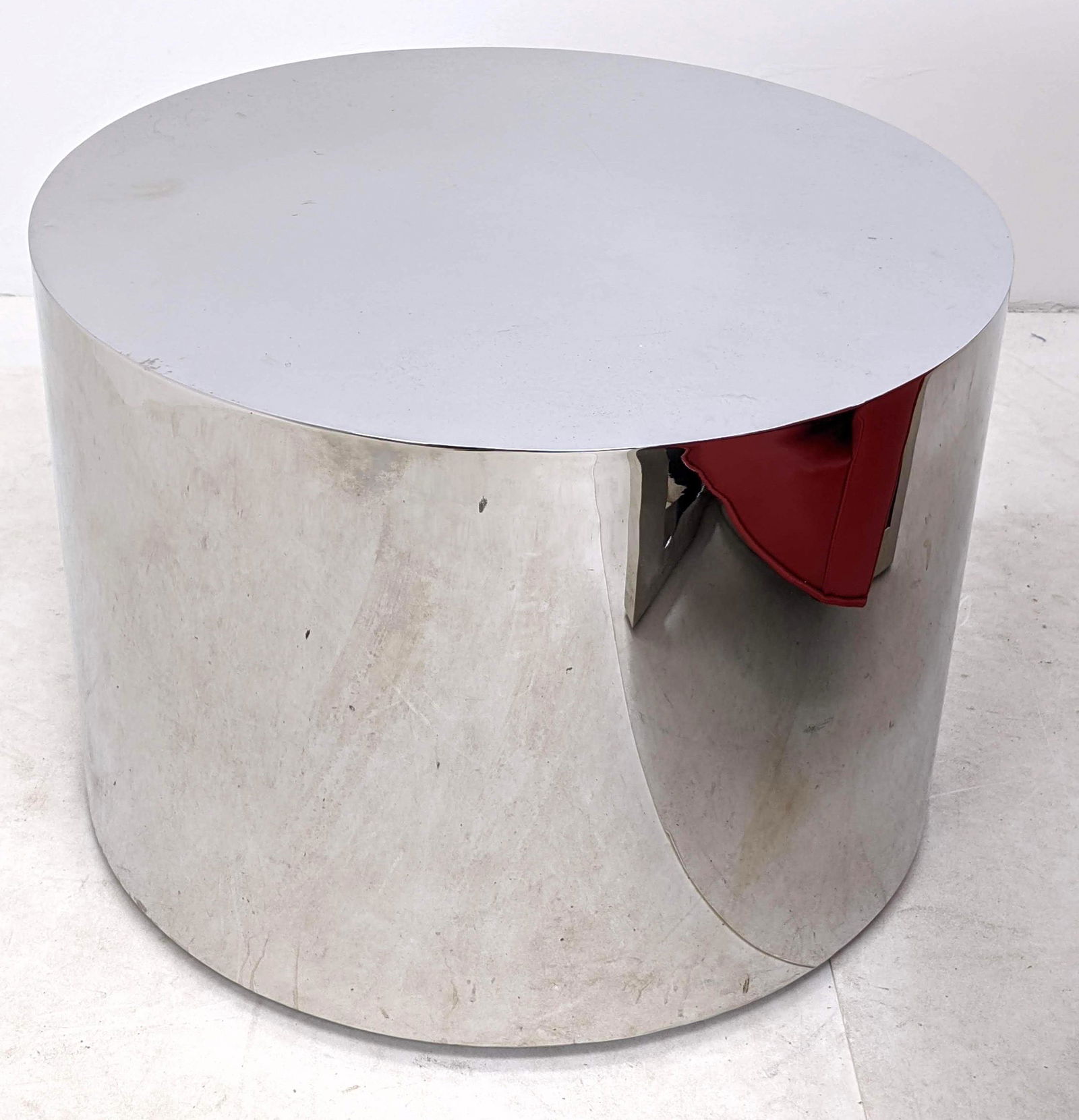 Mirrored Chrome Cylinder Pedestal Side End Table. (1 of 8)