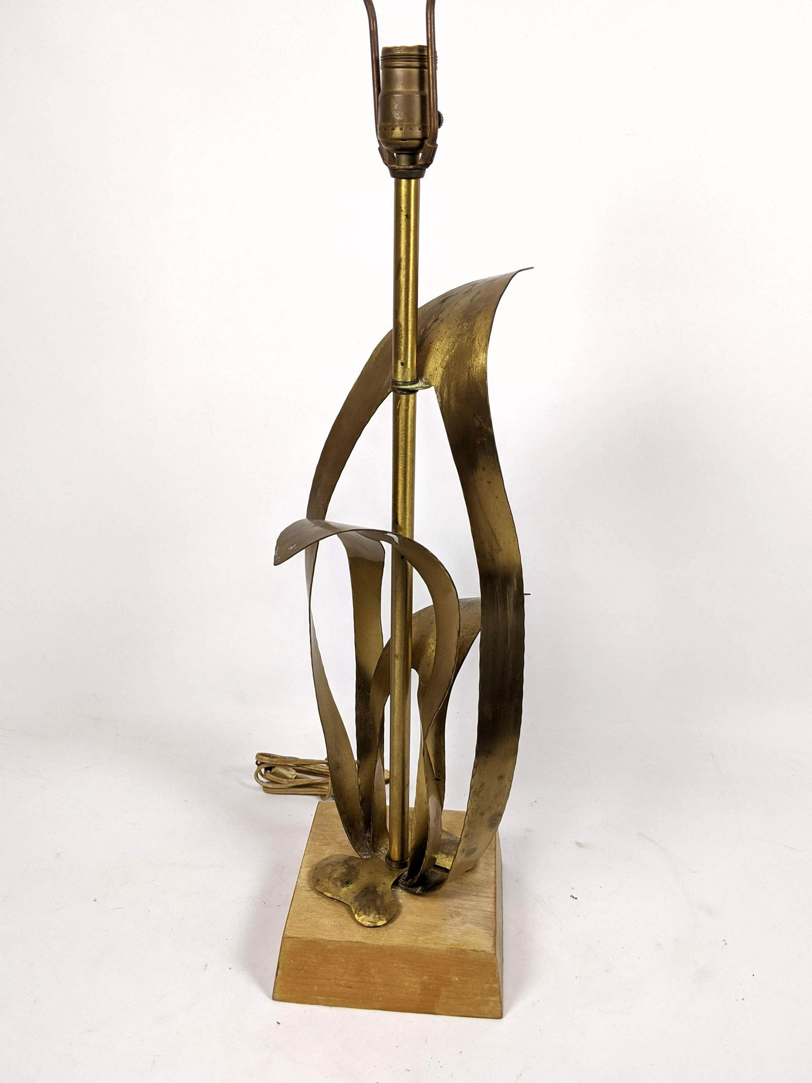 Harry Balmer style Brass Floral Table Lamp. Wood base. (1 of 9)