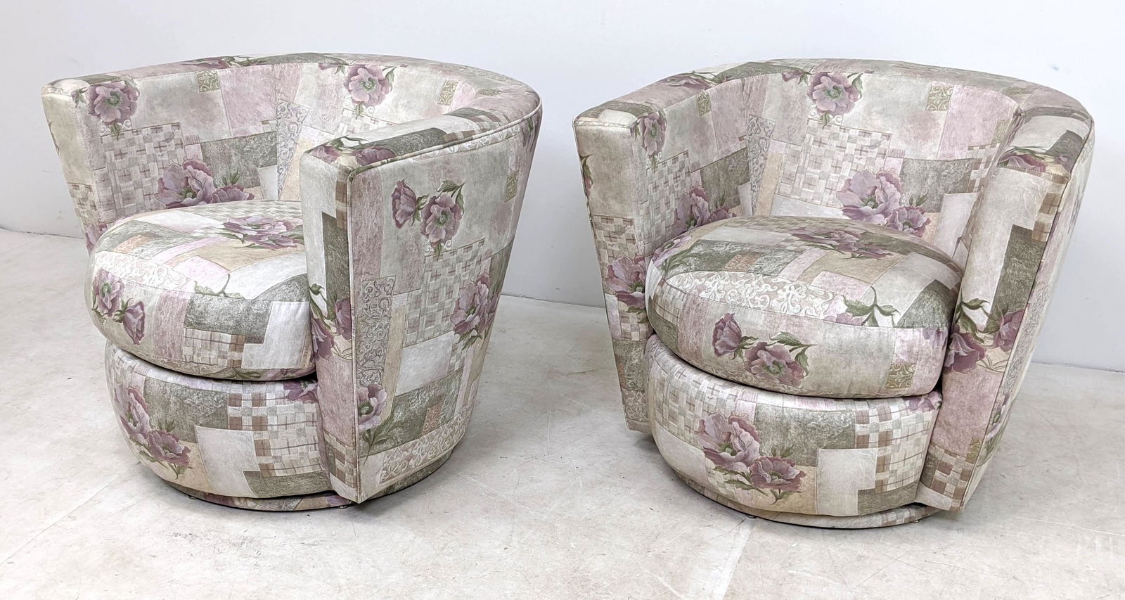 Pr MILO BAUGHMAN THAYER COGGIN Barrel Back Lounge Chair (1 of 12)