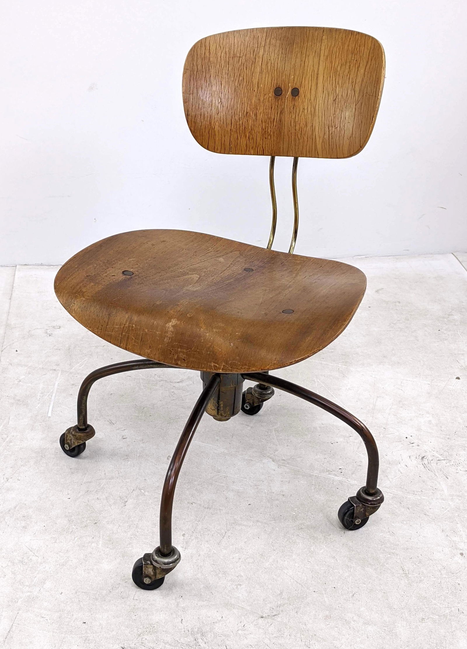 Eames style Molded Plywood Rolling Office Chair. Indust (1 of 9)