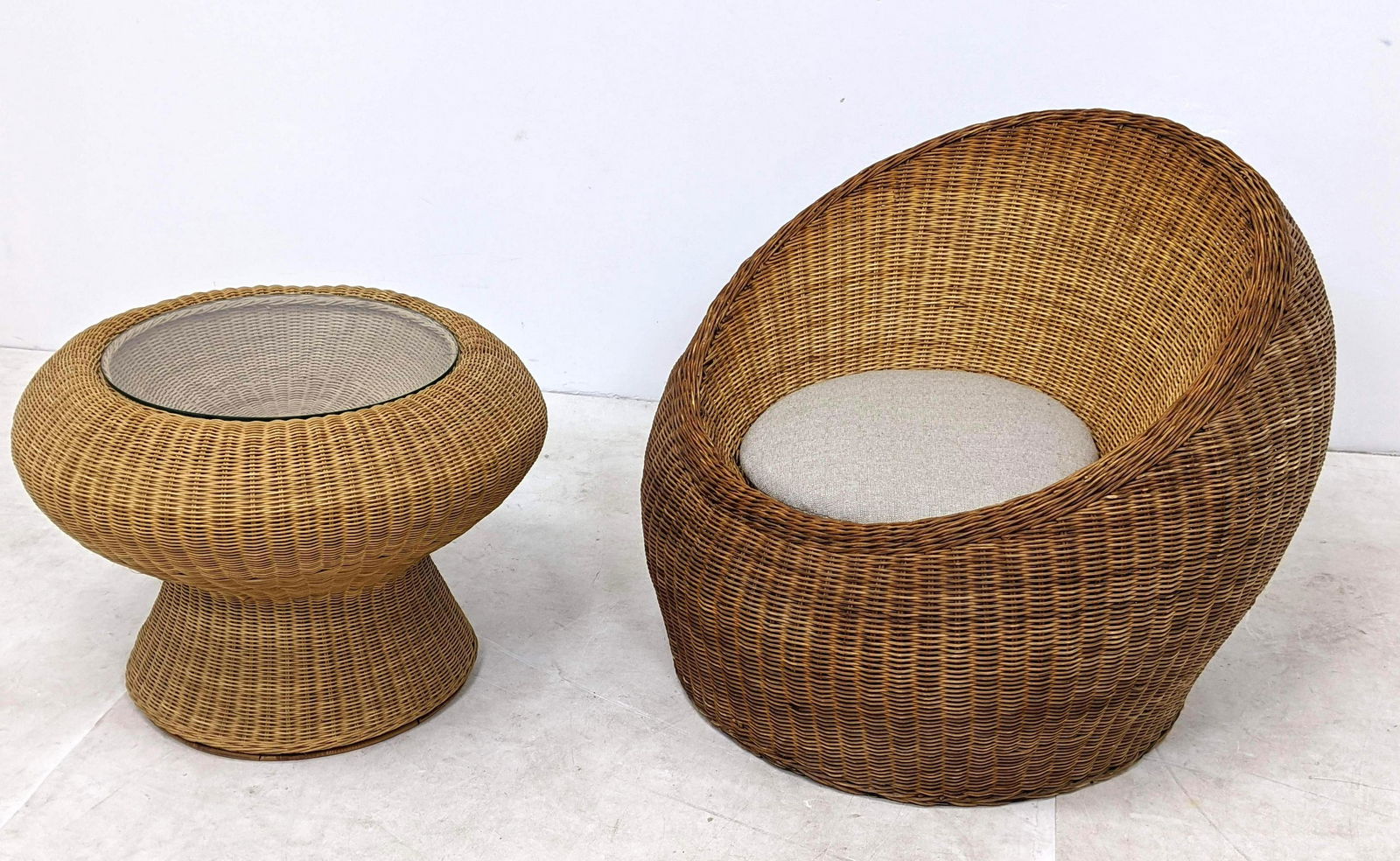 2pc Isamu Kenmochi Wicker Lounge Chair & Side Table. (1 of 15)