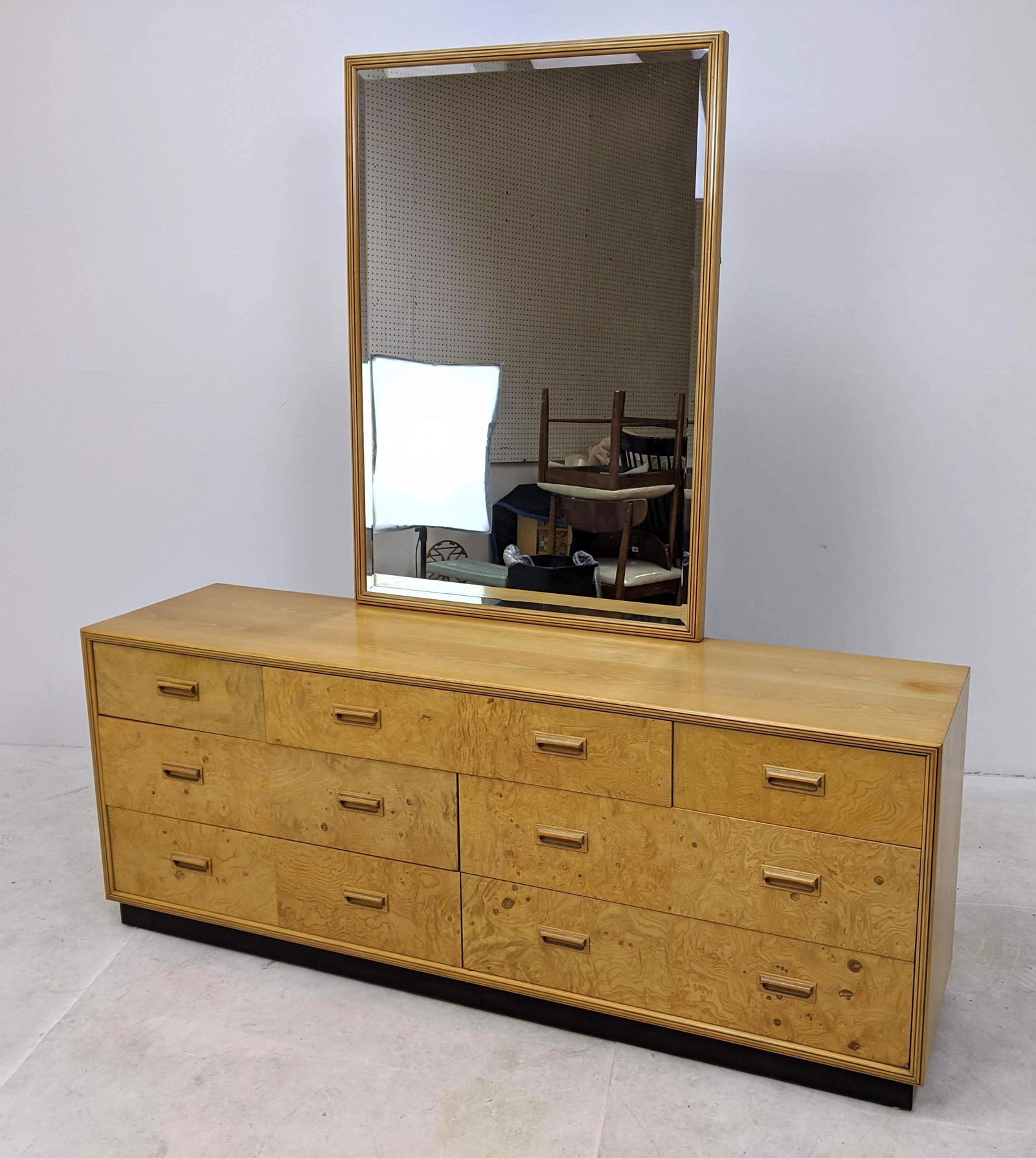 HENREDON "Scene Two" Blond Burl Wood Low Dresser & Mirr (1 of 17)