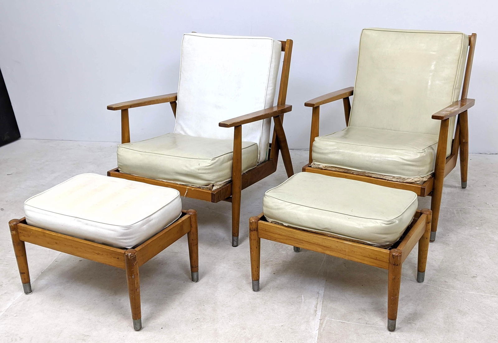 American Modern Lounge Chairs and Ottomans.  HILL ROM. (1 of 17)