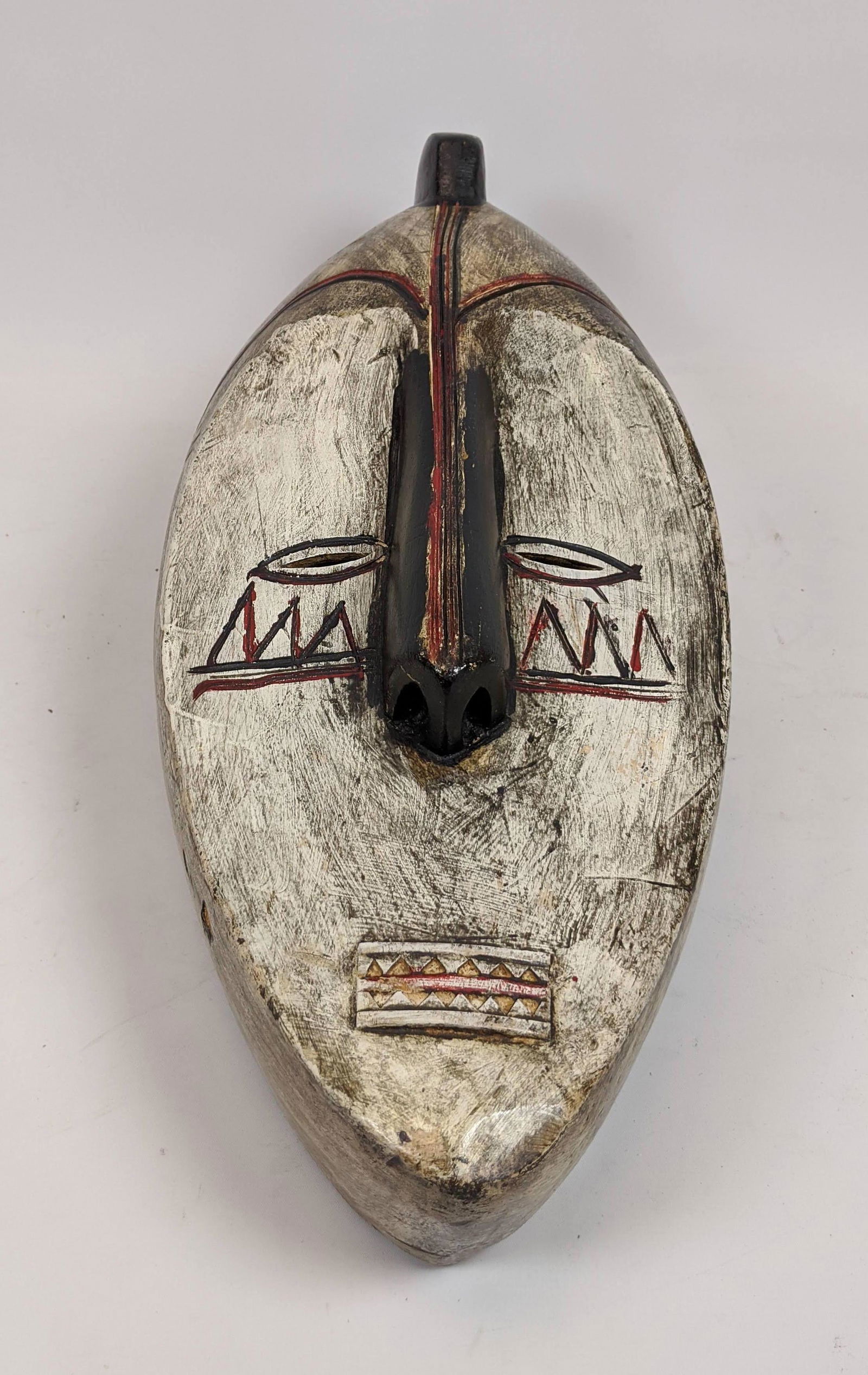Polychrome Painted Carved Wood Tribal Ethnic Face Mask. (1 of 6)