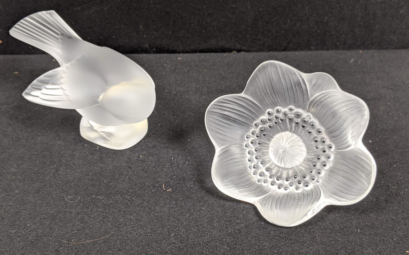 2pc LALIQUE France Crystal Table Sculptures. 1) Frosted (1 of 13)