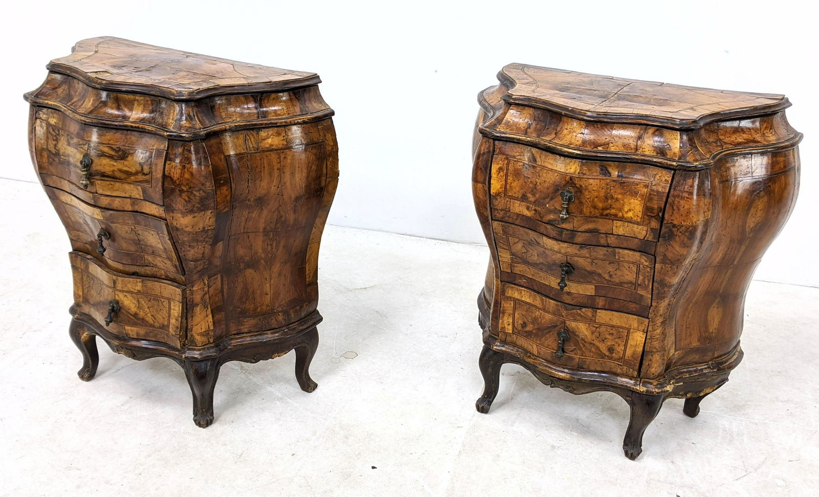 Pr French Bombe Chests Serpentine Fronts - Burl Wood (1 of 15)