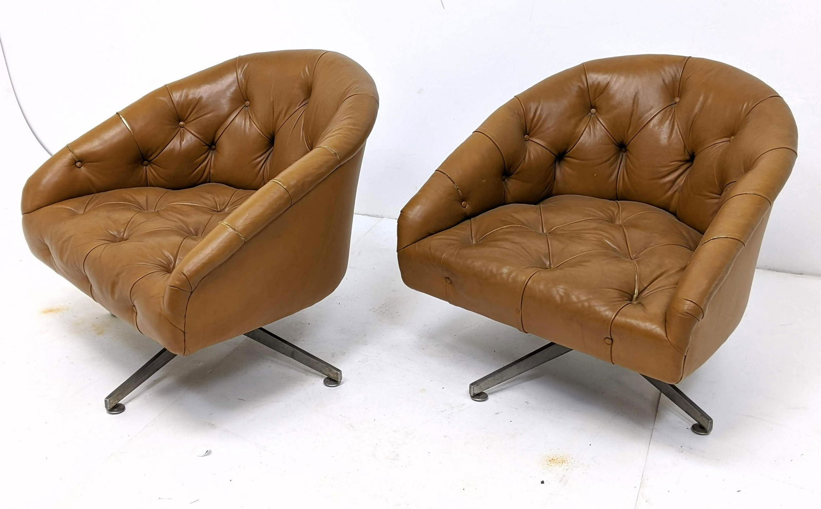 Pr WARD BENNETT Swivel Lounge Chairs.  Tufted Leather B (1 of 13)