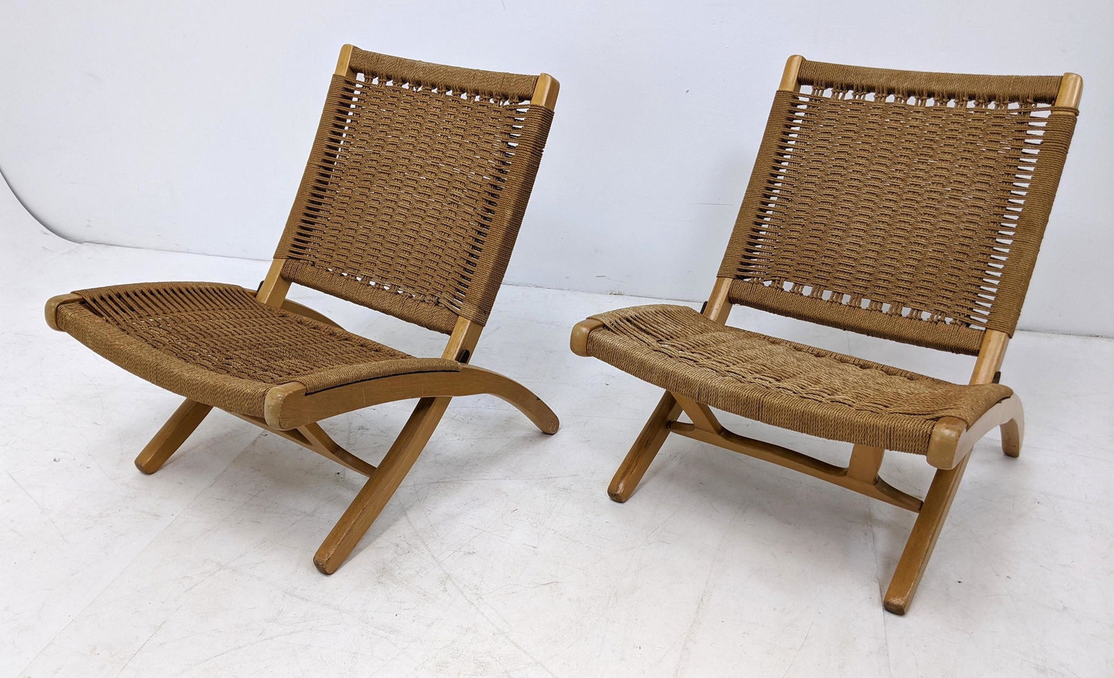 Pr Wegner style Woven Folding Lounge Chairs. (1 of 10)